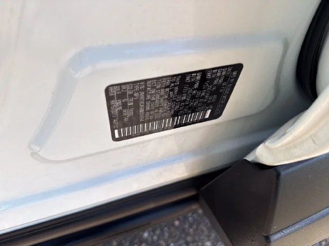 Used 2024 White Nissan SL image 29