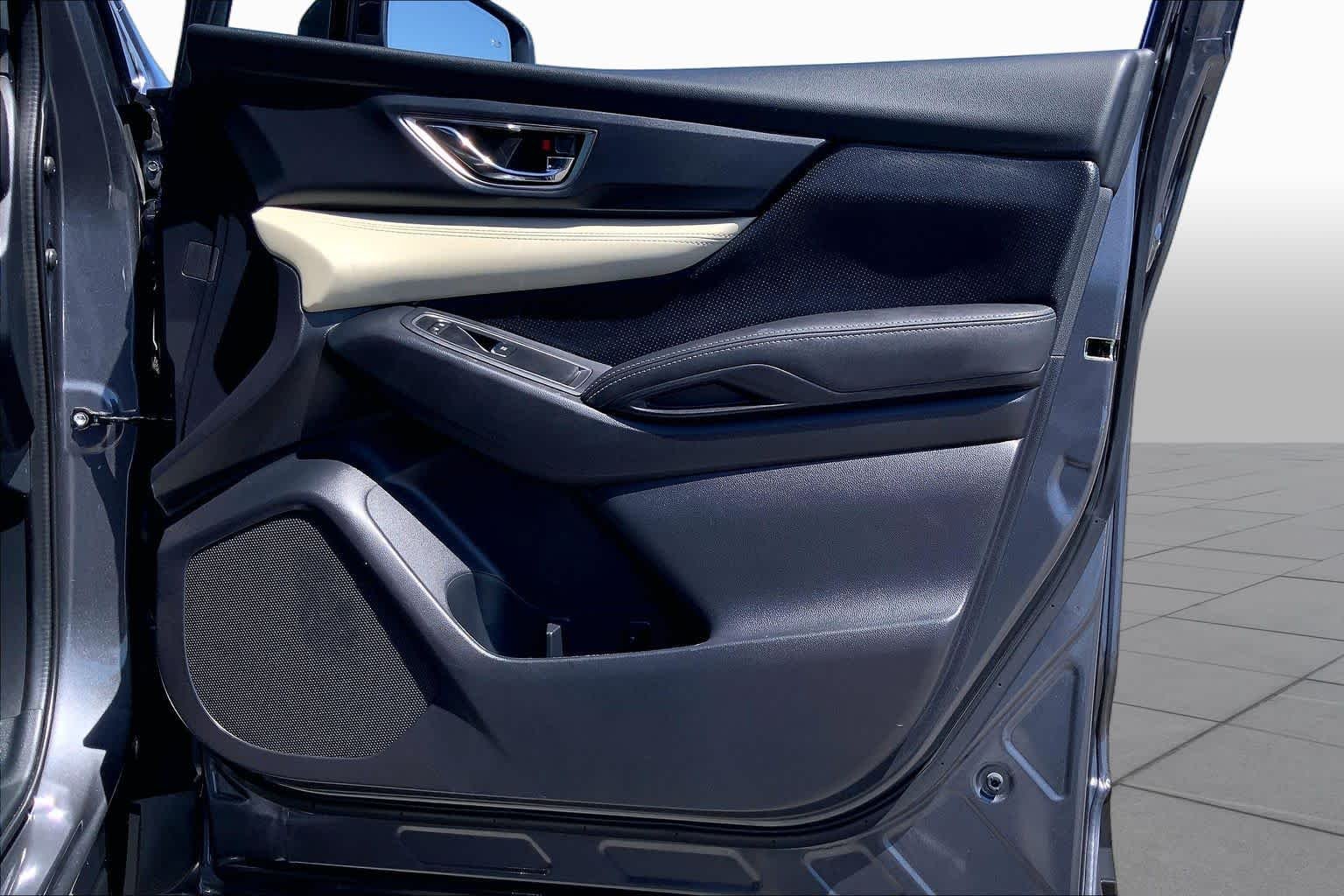 Used 2022 Magnetite Gray Metallic Subaru Limited image 22