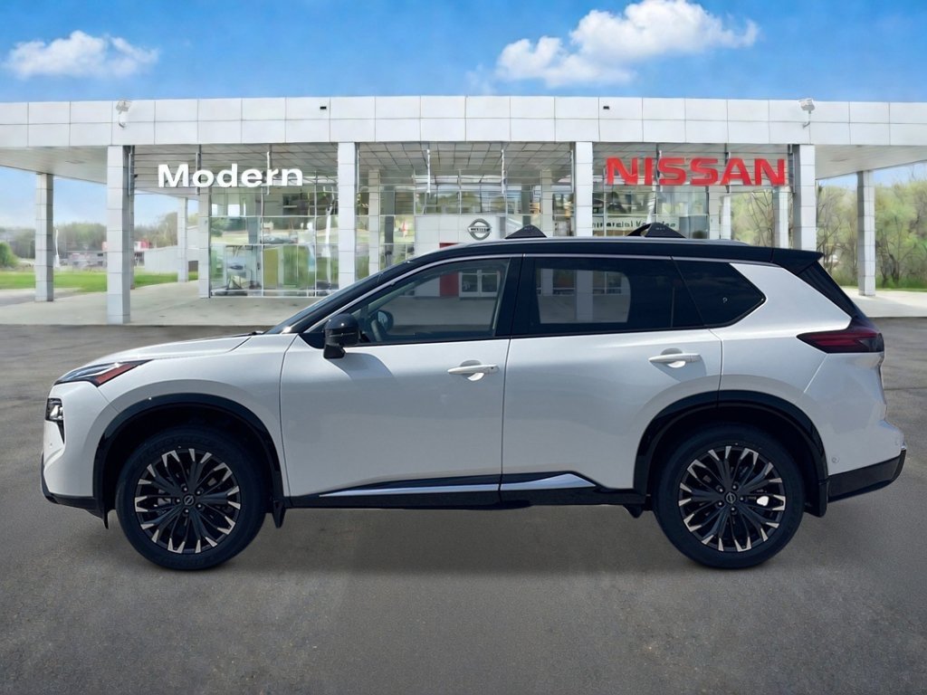 New 2026 Everest White Pearl TriCoat / Super Black Two-tone Nissan Platinum image 2