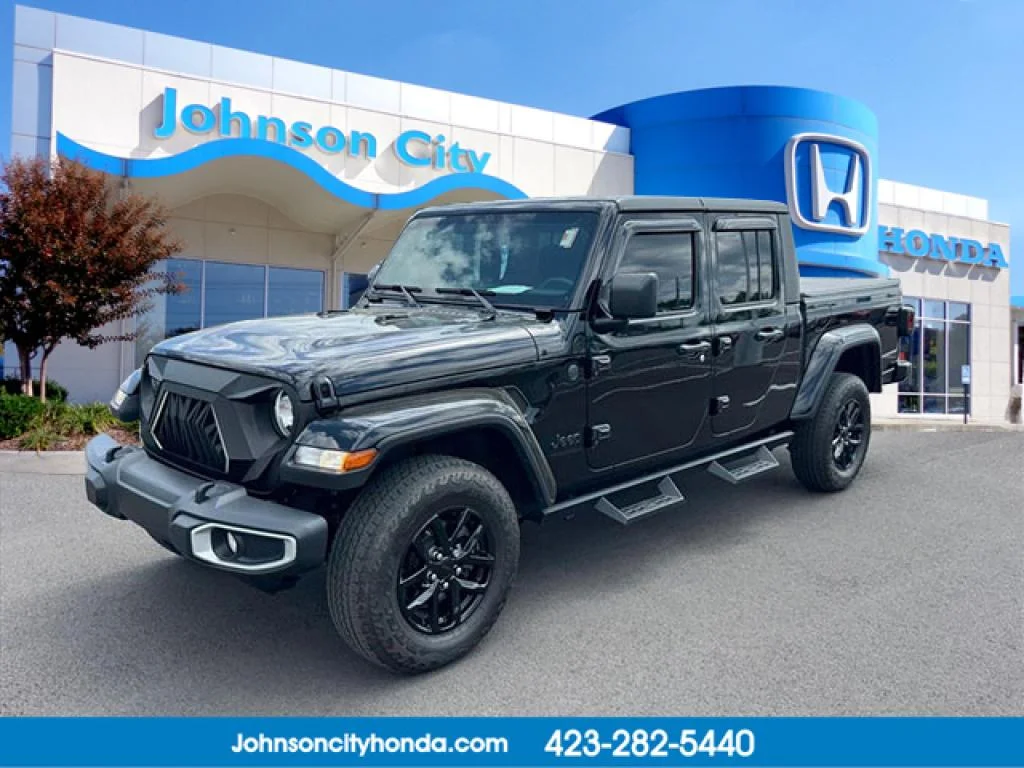 2023 Jeep Gladiator Sport S's photo