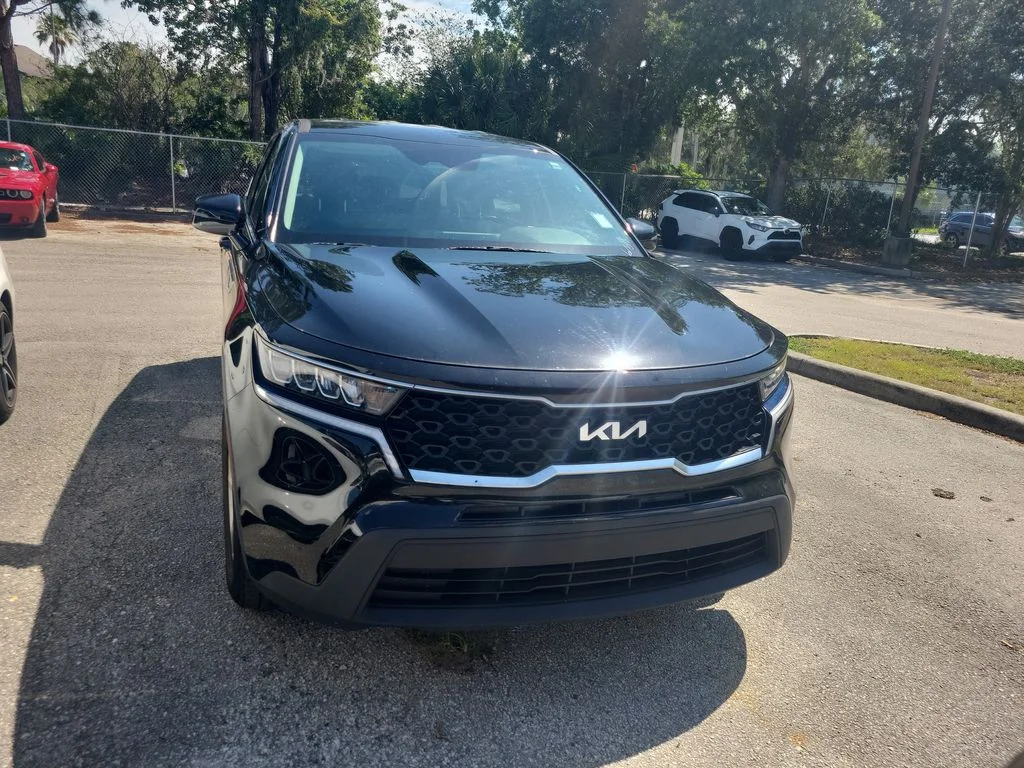 Used 2023 Black Kia LX image 1