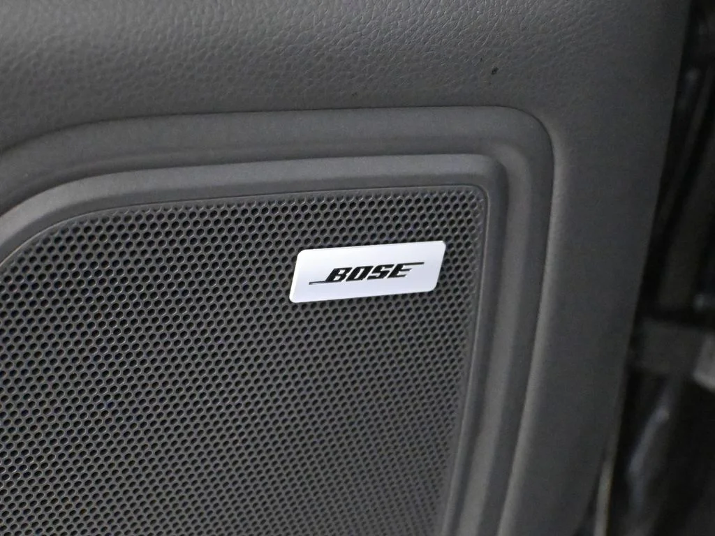 2026 Porsche Macan T - Photo 35