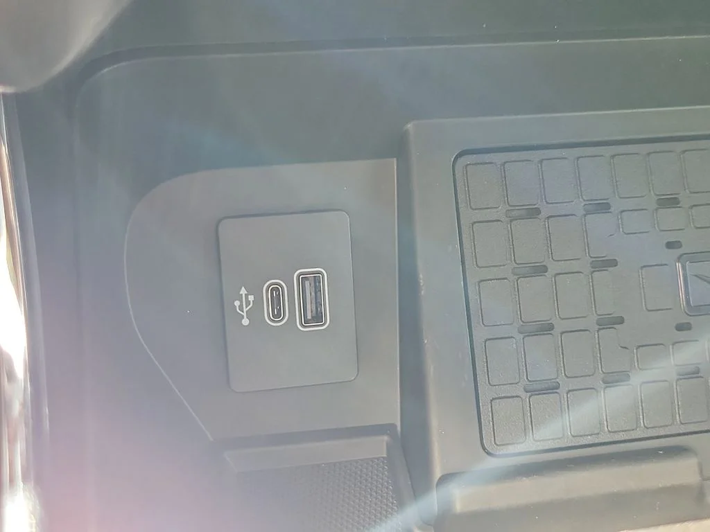 New 2026 Oxford White Ford XLT image 30