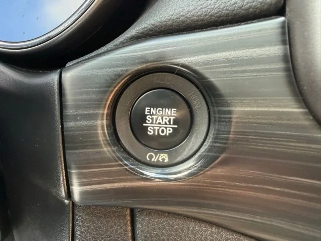 Used 2019 Sting Gray Clearcoat Jeep Laredo image 31
