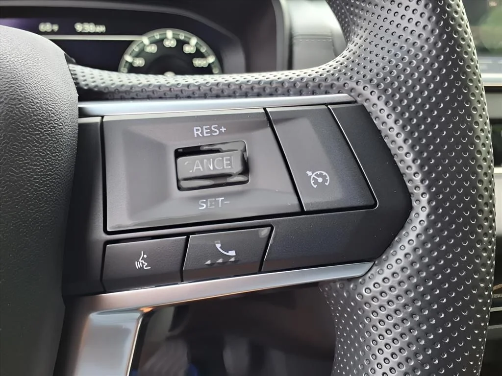 2025 Mitsubishi Outlander Plug-in Hybrid ES - Photo 31