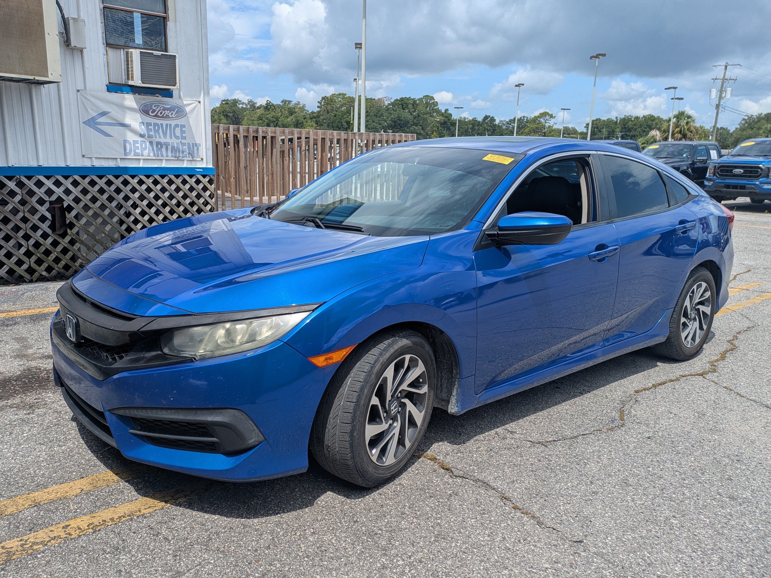 Used 2016 Blue Honda EX image 8