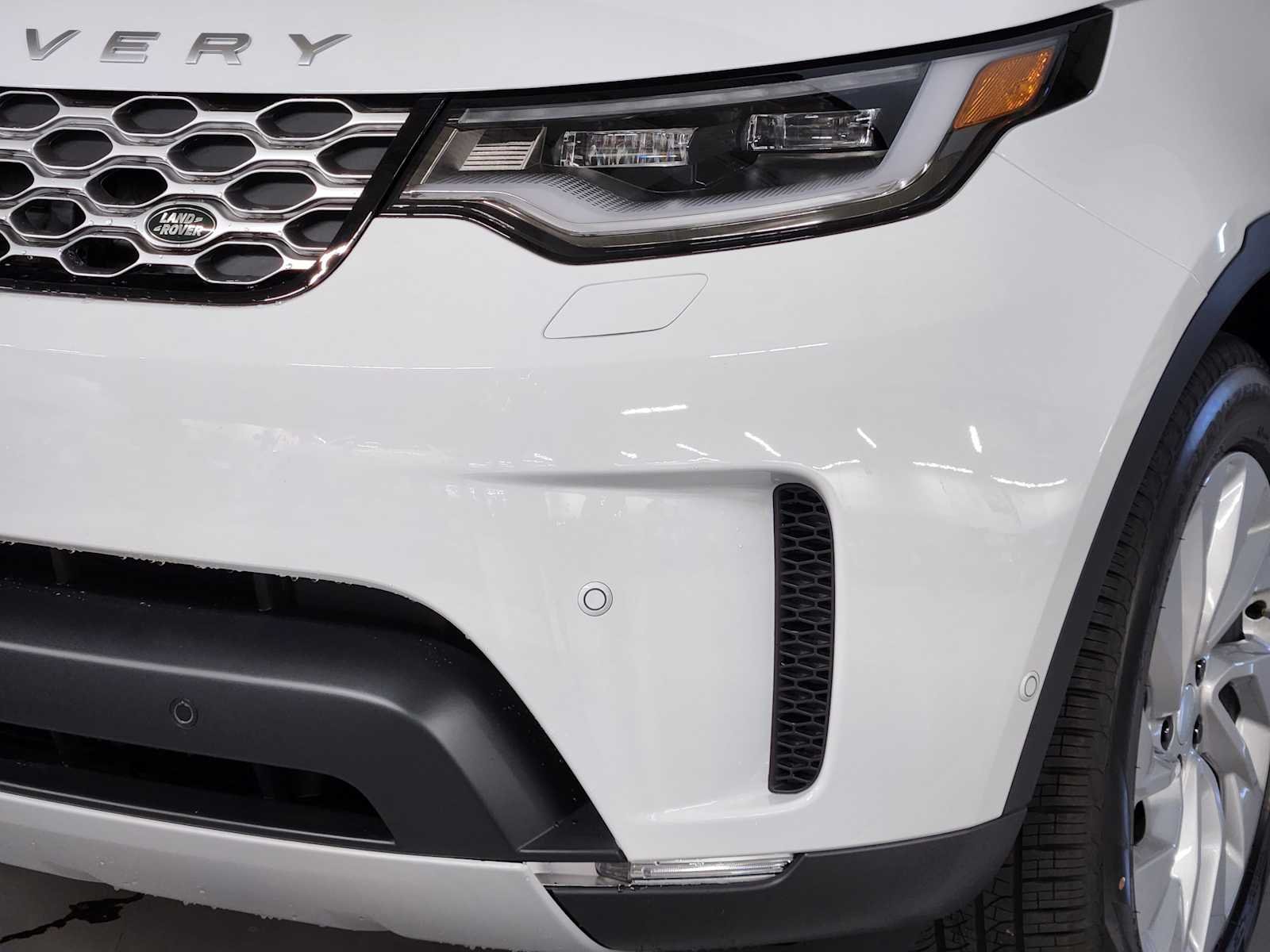 New 2026 Fuji White Land Rover S image 12