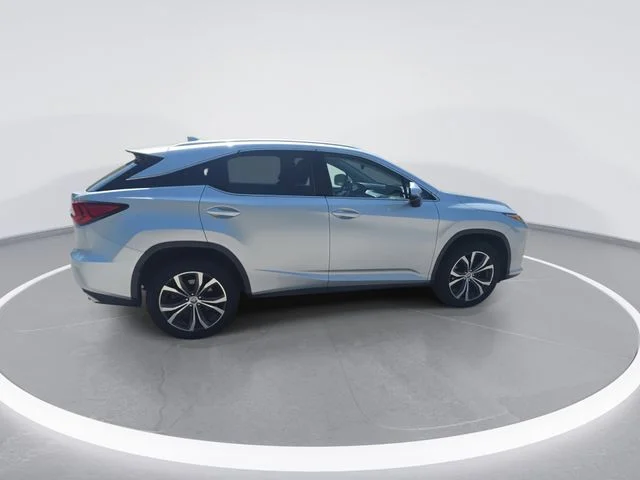 Used 2017  Lexus 350 image 9