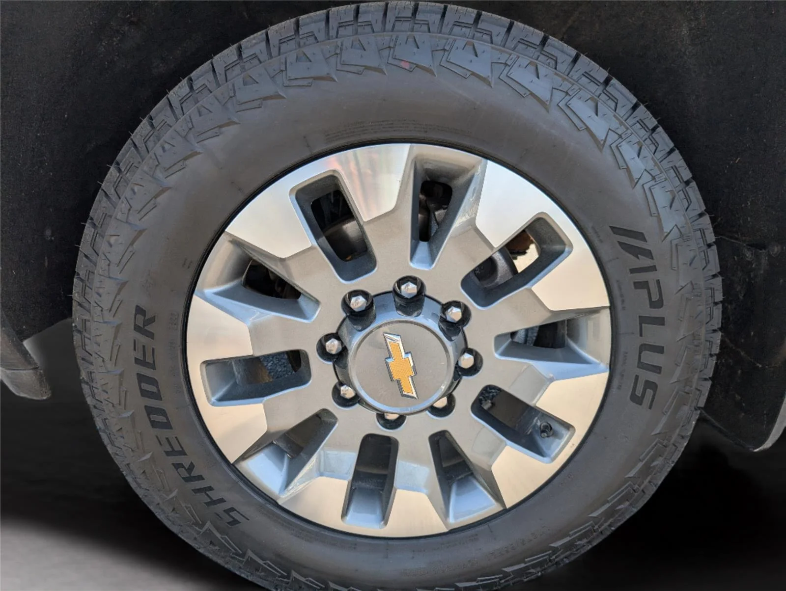 Used 2025 Summit White Chevrolet Custom image 9