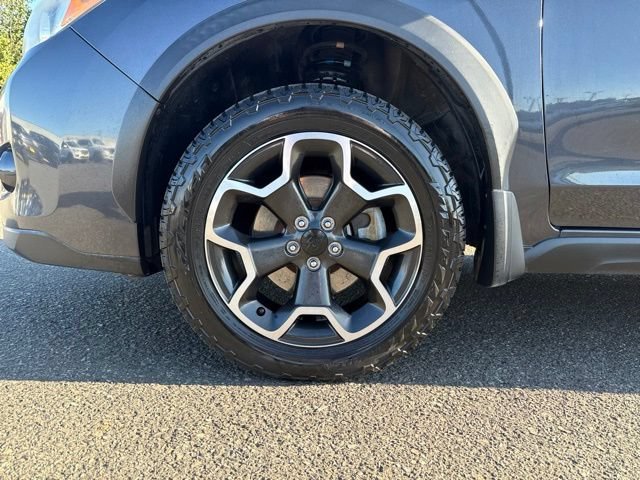 Used 2014 Dark Gray Metallic Subaru Limited image 13