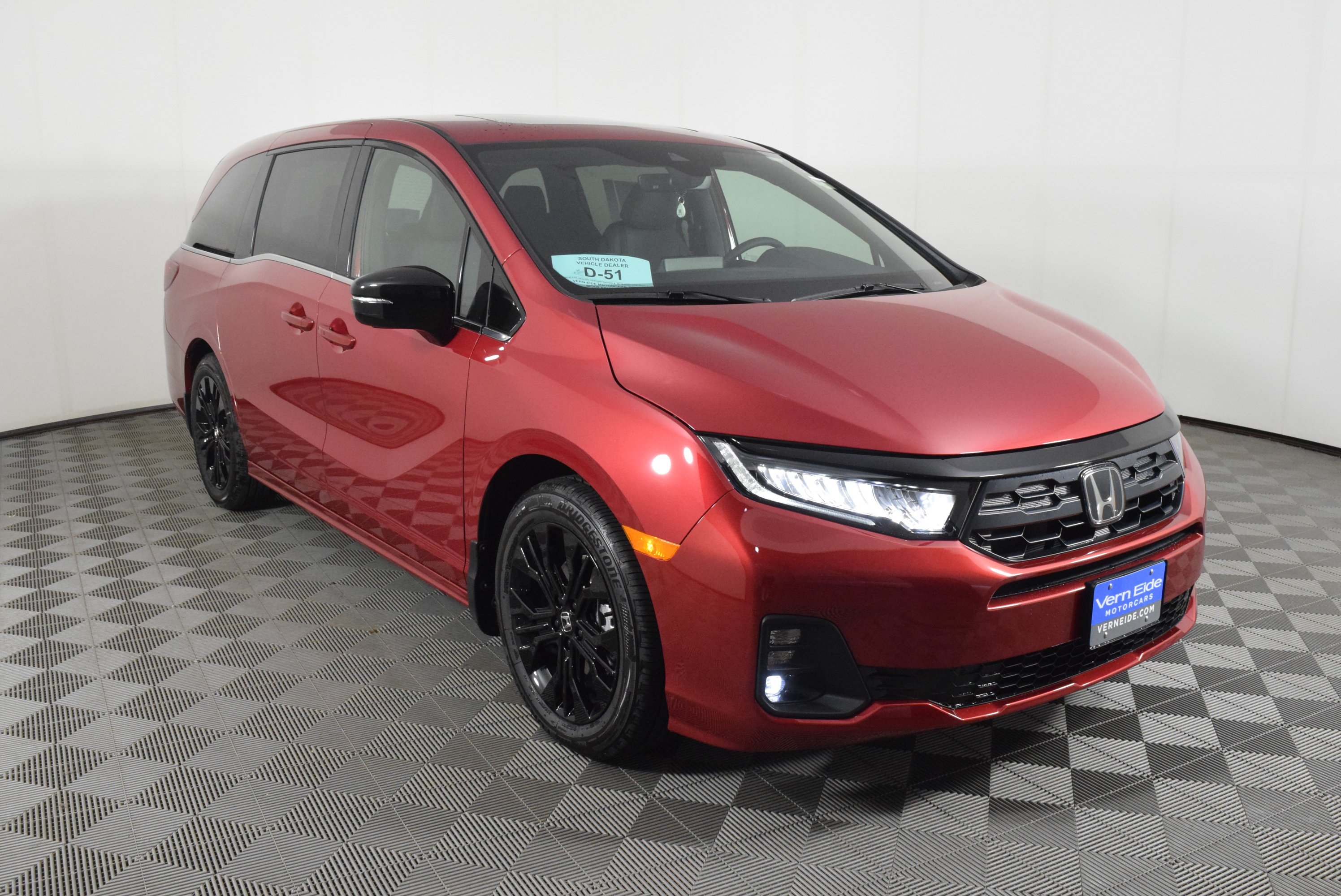 New 2026 Radiant Red Metallic II Honda Sport-L image 4