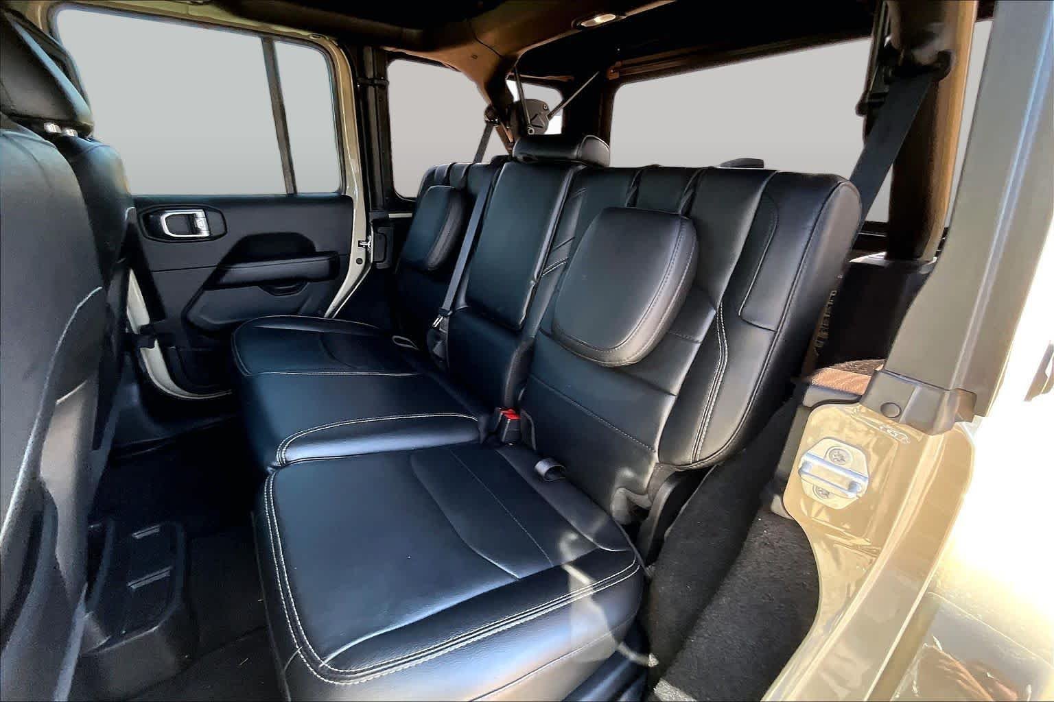 Used 2022 Limited Edition Gobi Clearcoat Jeep Unlimited Sahara image 21