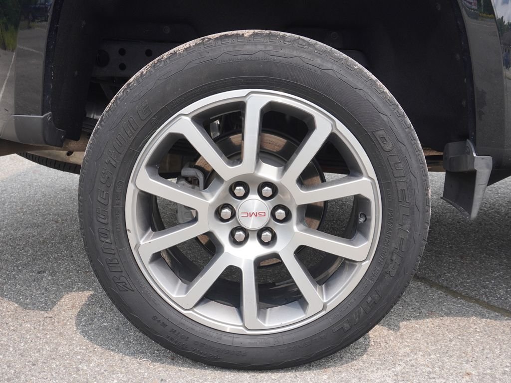 Used 2022 Black GMC Denali image 18