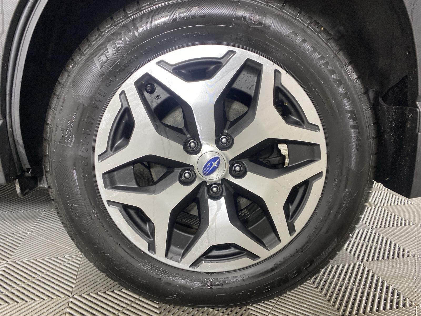 Used 2023 Crystal Black Silica Subaru Premium image 9