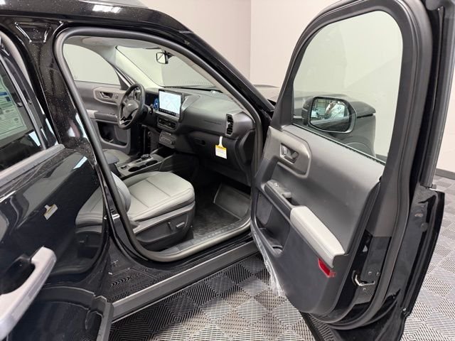 New 2026 Shadow Black Ford Badlands® image 23
