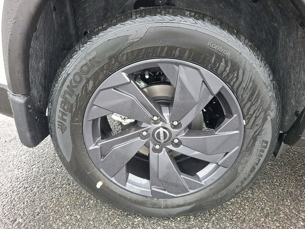 New 2026 White Nissan SV image 5