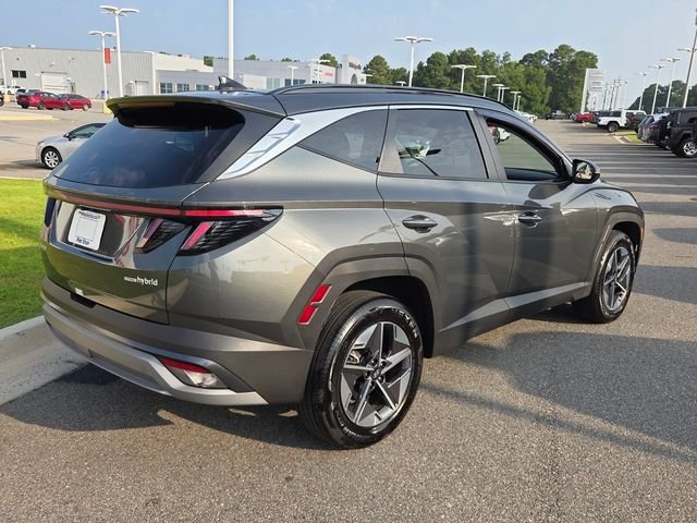 Used 2025 Gray Hyundai SEL Convenience image 12