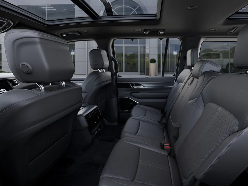 2025 Jeep Wagoneer Series II - Photo 24