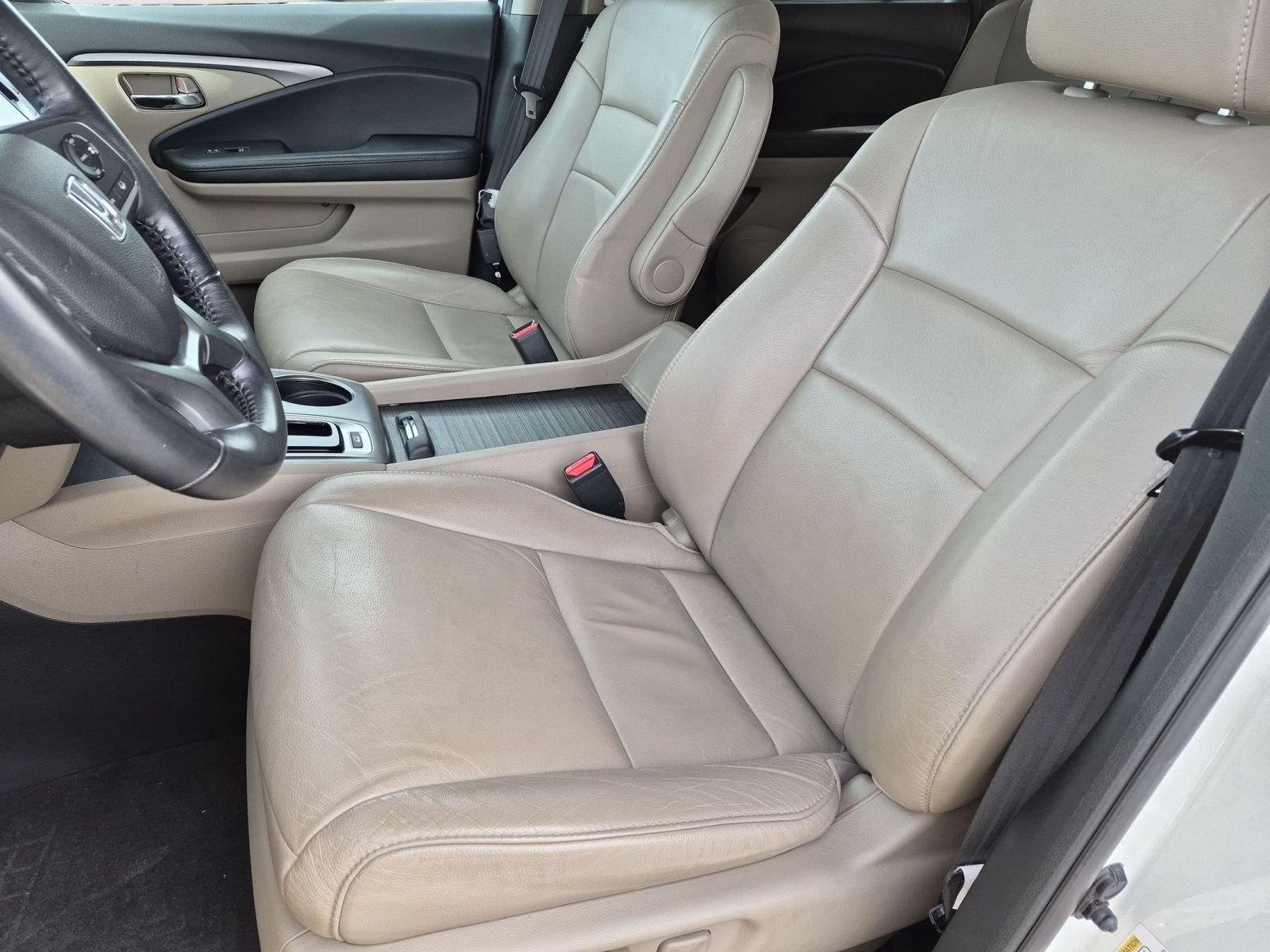 Used 2019 White Diamond Pearl Honda EX-L image 33
