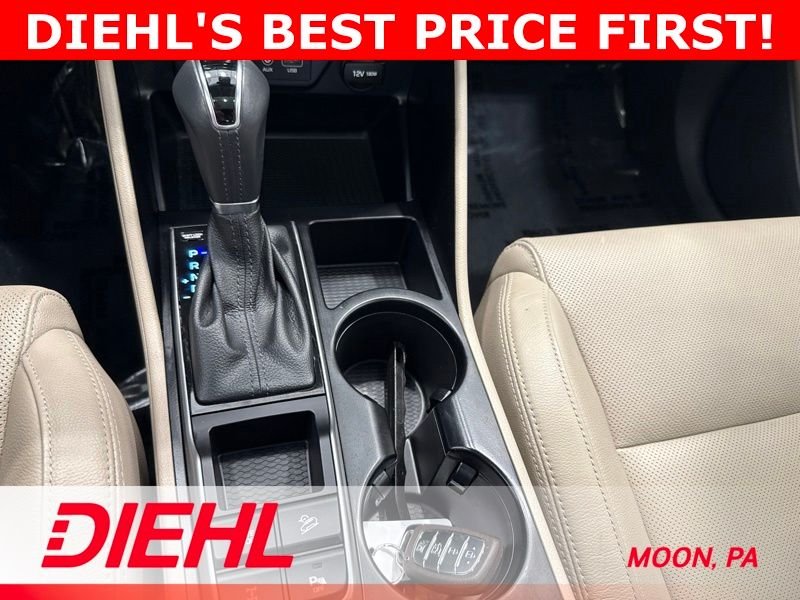 Used 2017 White Hyundai Limited image 33