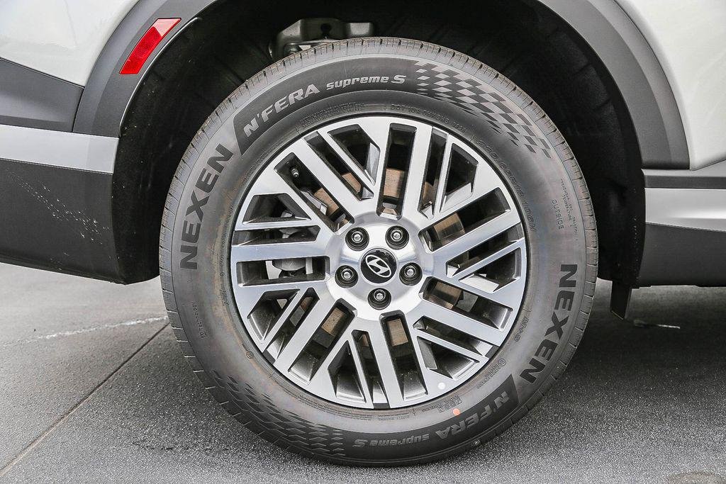 New 2026 Silver Hyundai SEL Premium AWD image 11