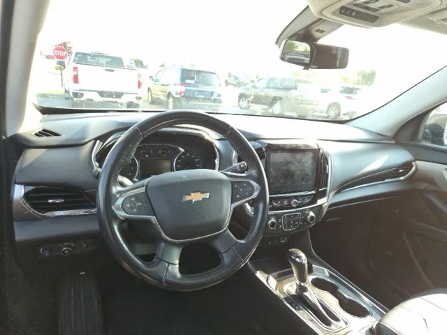 Used 2018 Black Chevrolet 3LT image 10