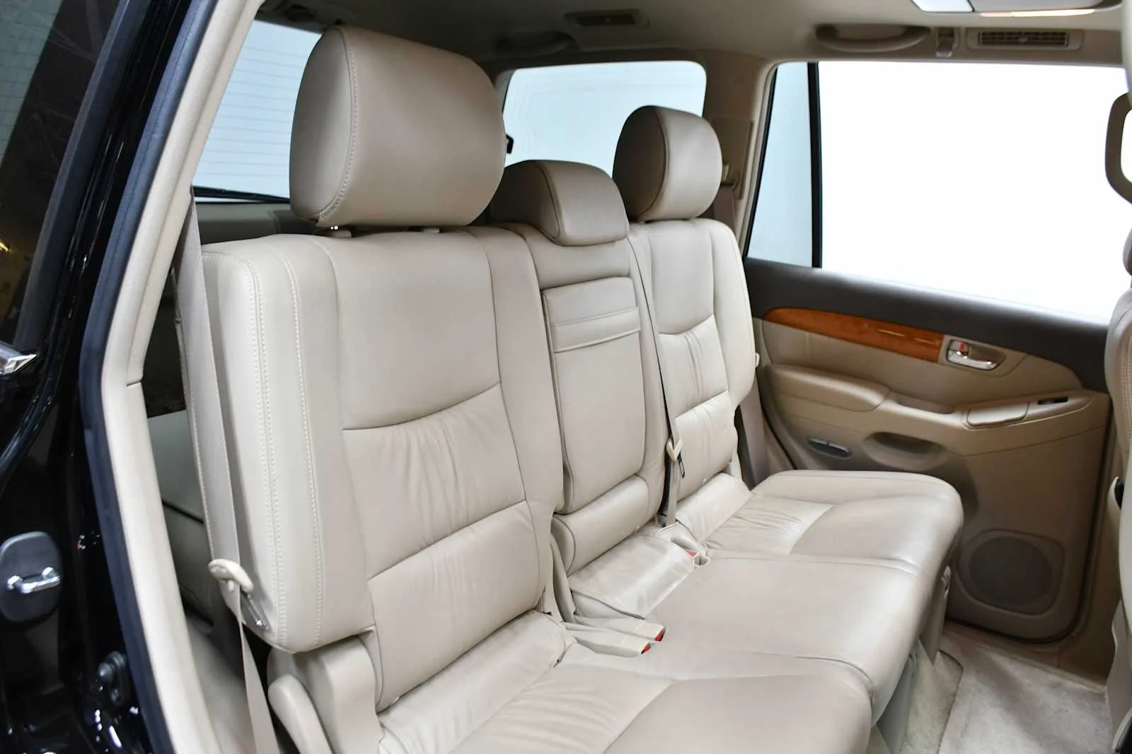 Used 2007 Black Onyx Lexus  image 26
