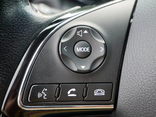 Used 2021 Red Mitsubishi 2.0 LE image 18