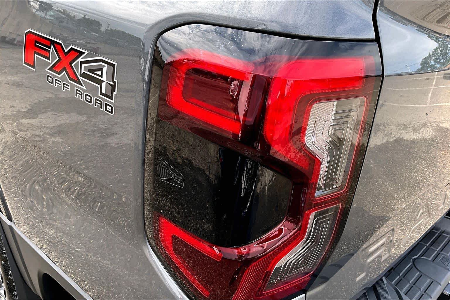 Used 2024 Carbonized Gray Ford LARIAT image 28
