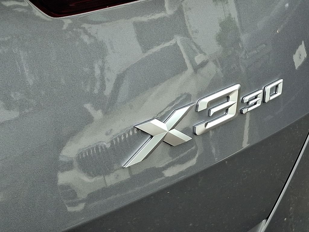 New 2026 Skyscraper Grey Metallic BMW 30 xDrive image 11