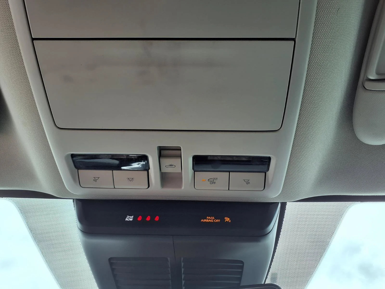 Used 2025 Wind Chill Pearl Mazda 2.5 S Premium Plus Package image 18