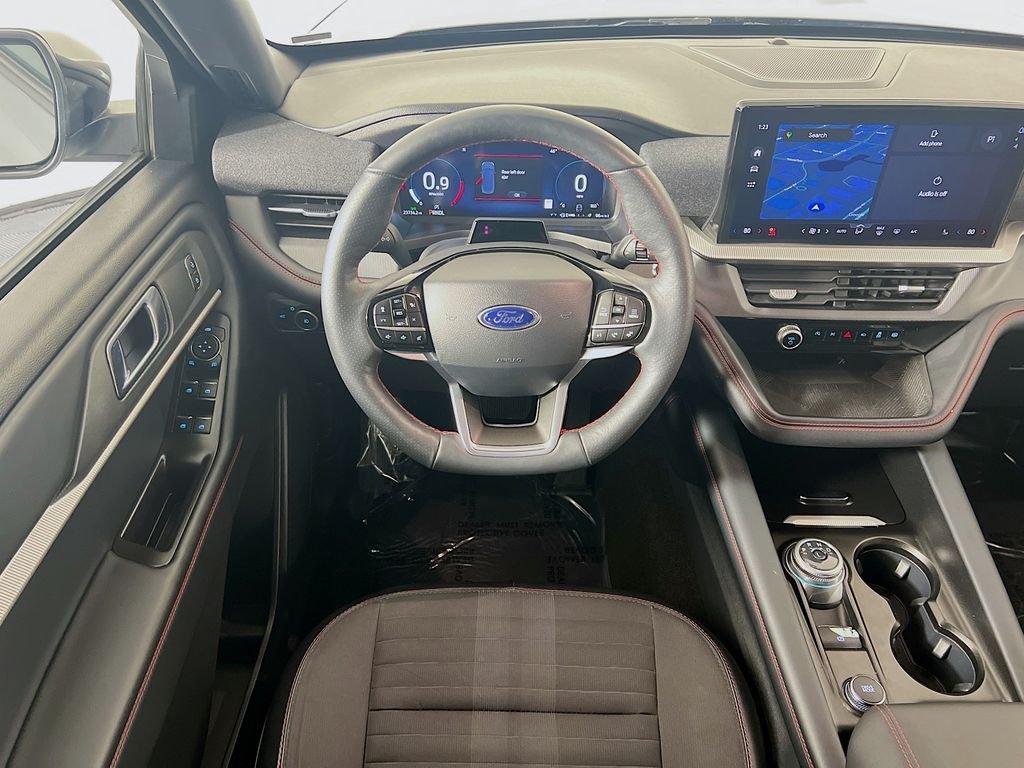Used 2025 Carbonized Gray Metallic Ford ST-Line image 22
