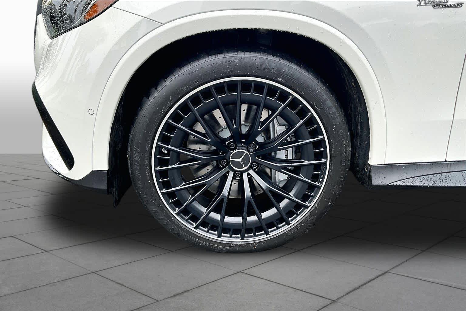 Certified Used 2025 Polar White Mercedes-Benz AMG® GLC 43 image 21