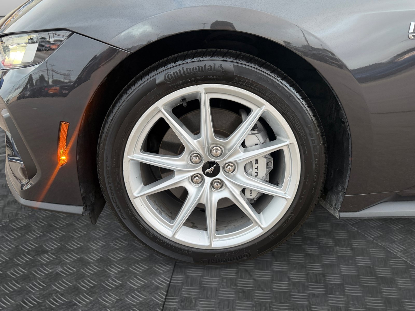 Used 2024 Dark Matter Gray Metallic Ford GT Premium image 9