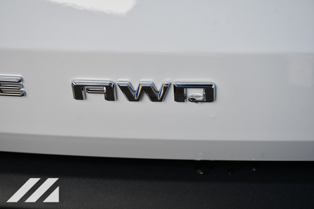 2027 Chevrolet Traverse LT - Photo 36