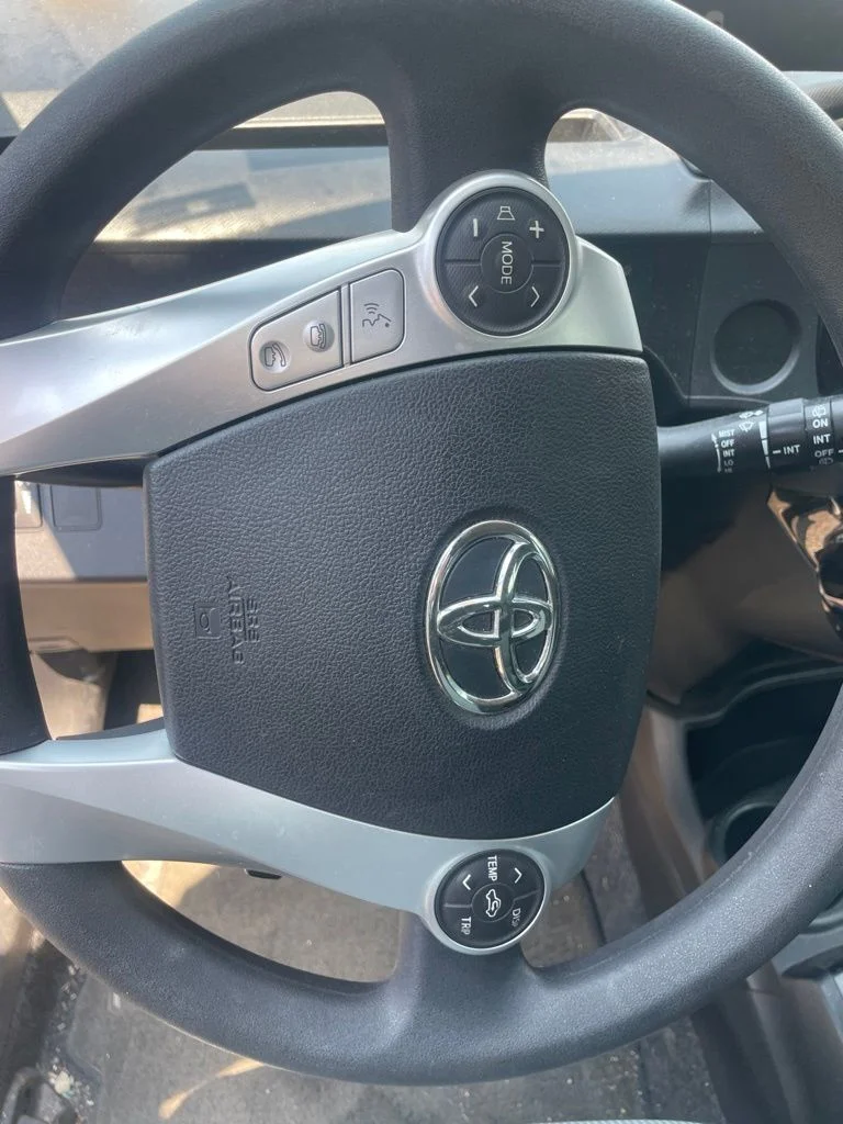 Used 2015 Black Toyota Two image 18