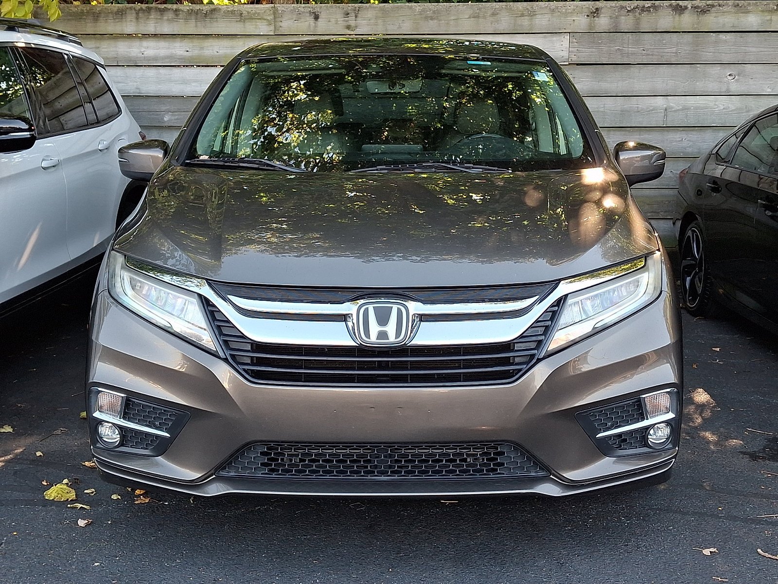 Certified Used 2018 Pacific Pewter Metallic Honda Touring image 2