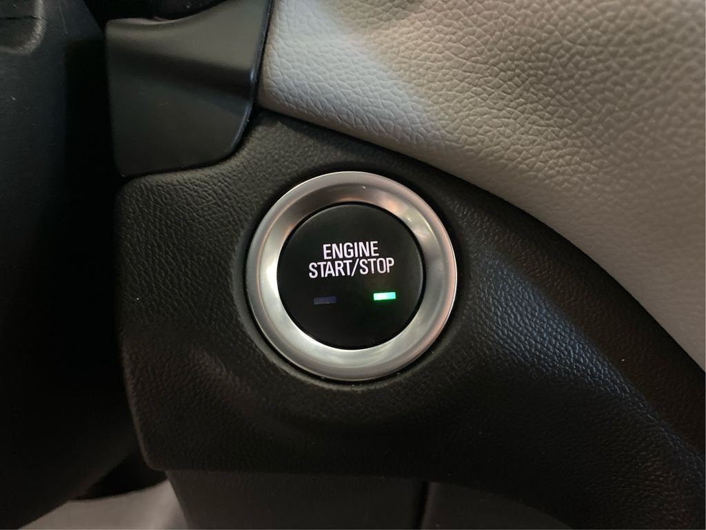 Used 2022 White Chevrolet LT image 22