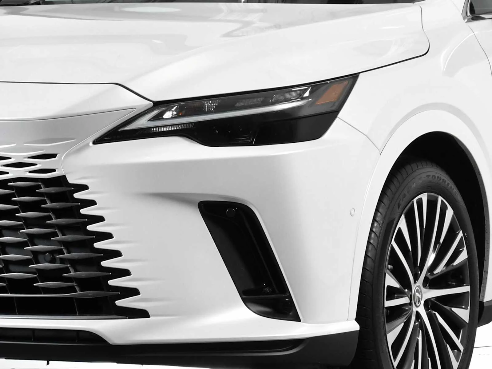 Certified Used 2024 EMINENT WHITE PEARL Lexus Premium Plus image 11