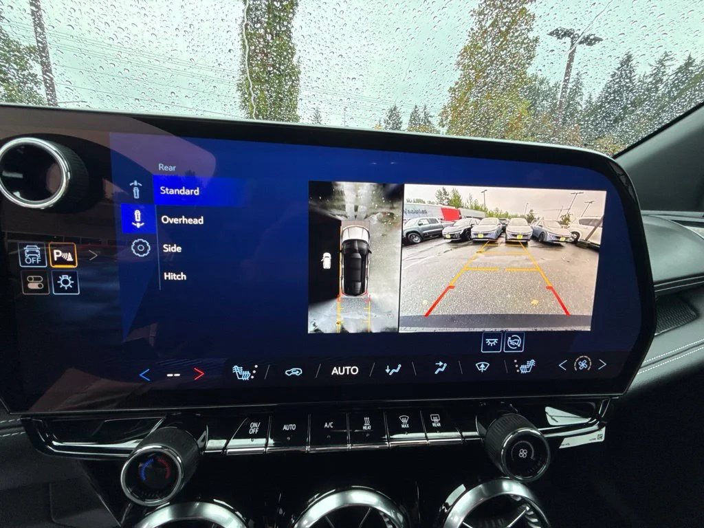 Used 2024 Summit White Chevrolet eAWD LT image 25