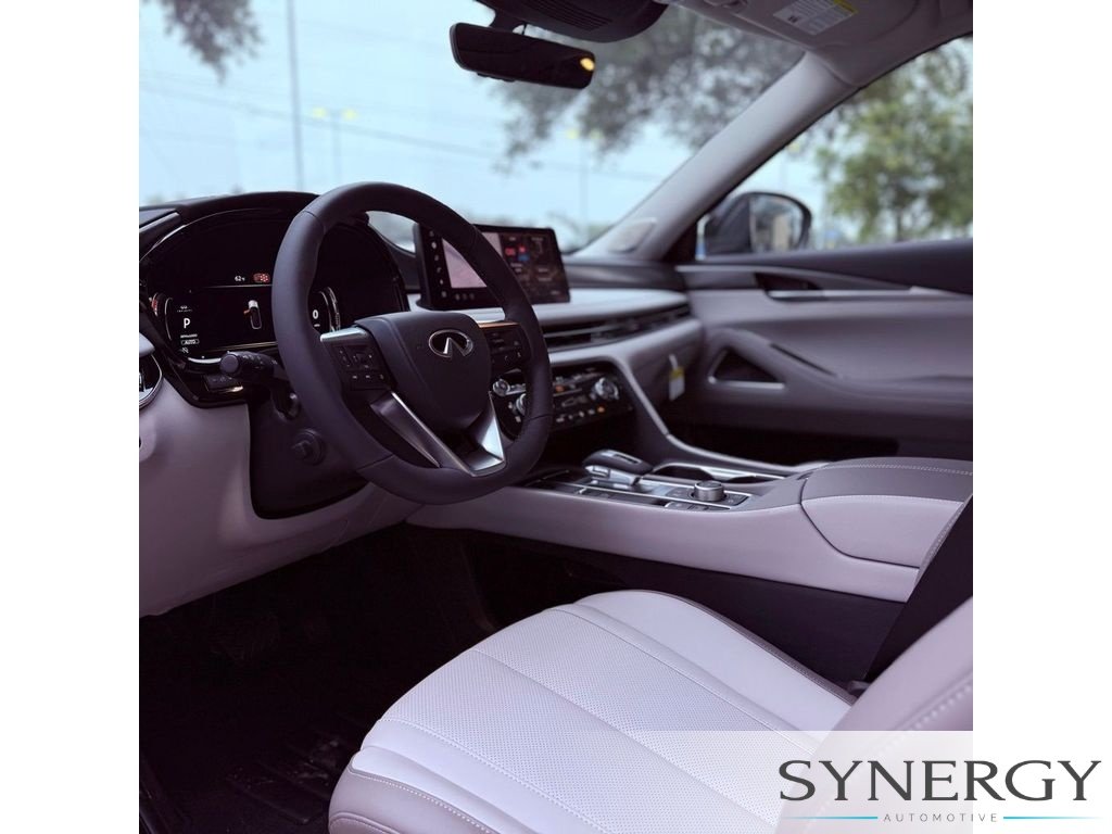 Certified Used 2027 Mineral Black INFINITI LUXE image 26