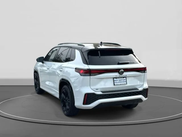 2026 Volkswagen Tiguan photo 3