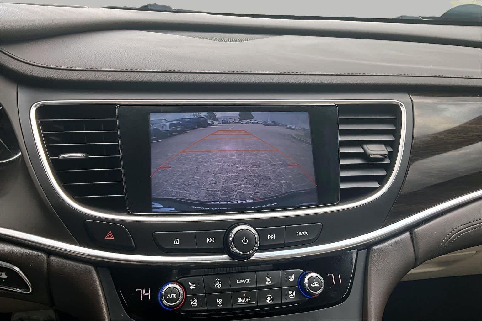Used 2017  Buick  image 25