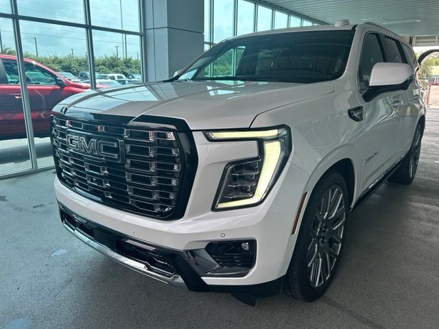 Used 2025 White GMC Denali Ultimate image 4