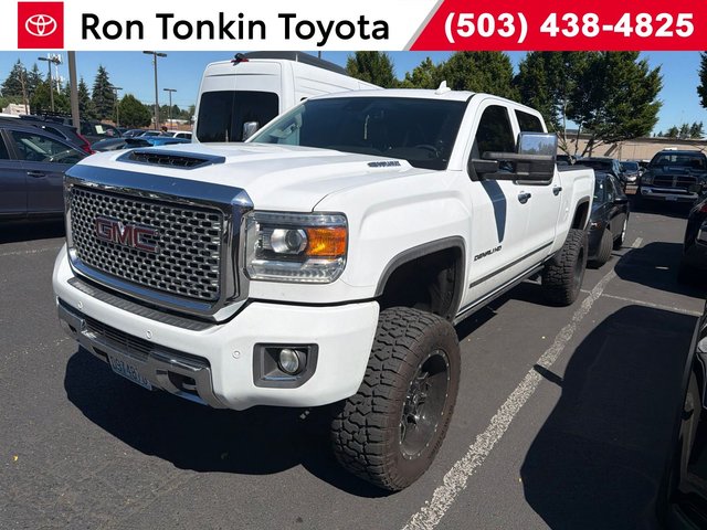 2017 GMC Sierra 2500HD Denali