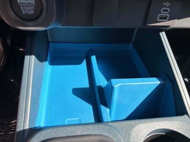 New 2025 Azure Gray Metallic Tri-Coat Ford XLT image 27