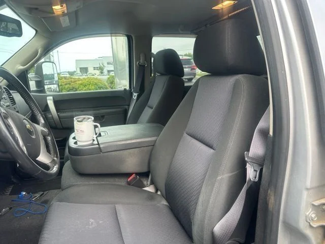 Used 2014 Silver Chevrolet LT image 28