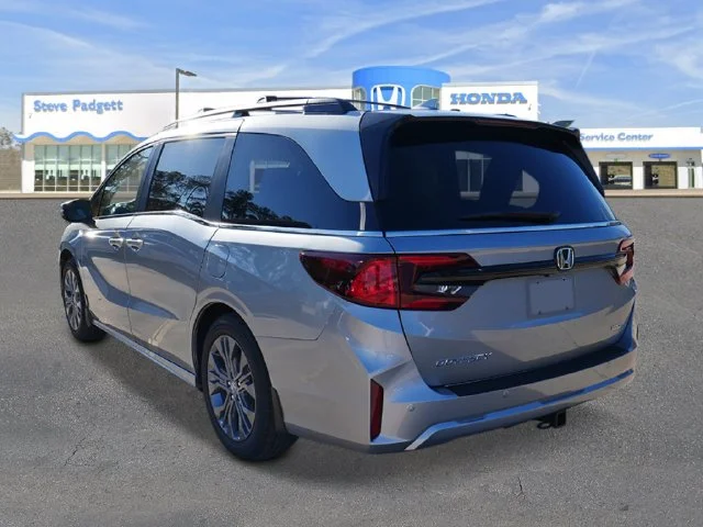 New 2027 Solar Silver Metallic Honda Touring image 3