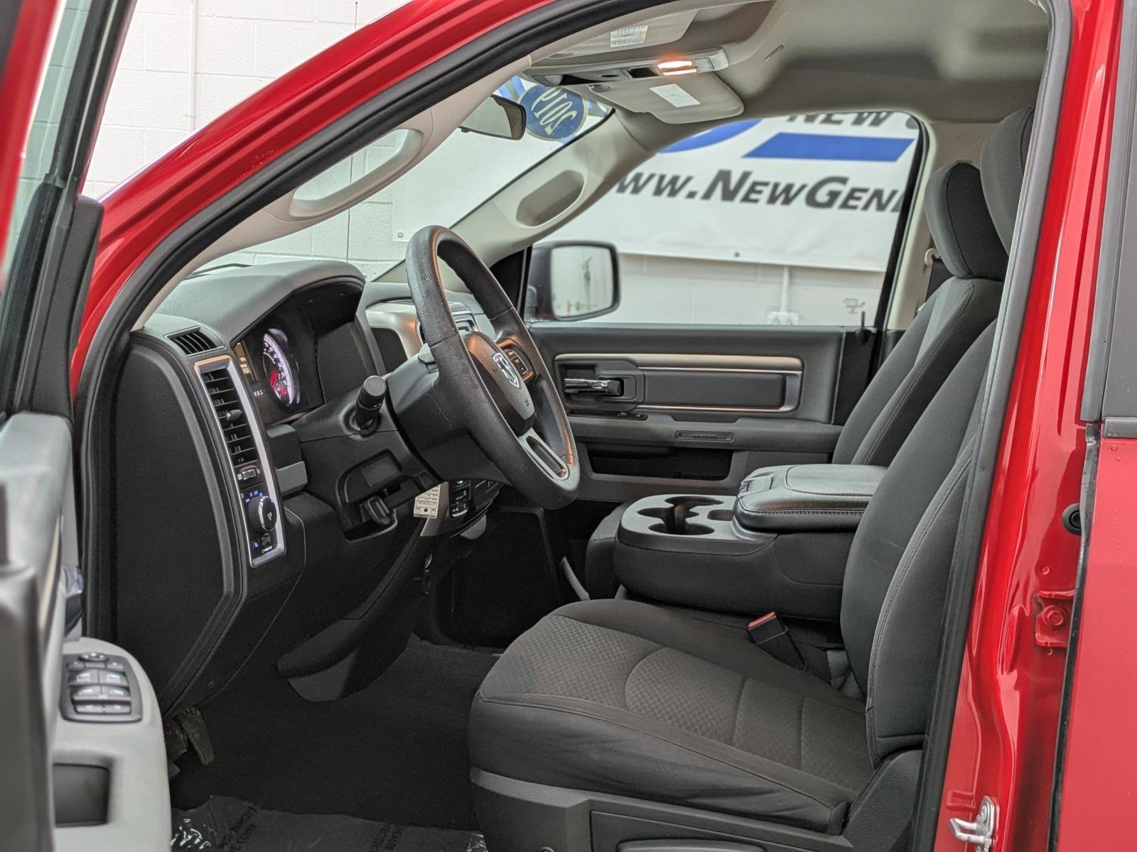 2019 Ram 1500 Classic Warlock photo 4