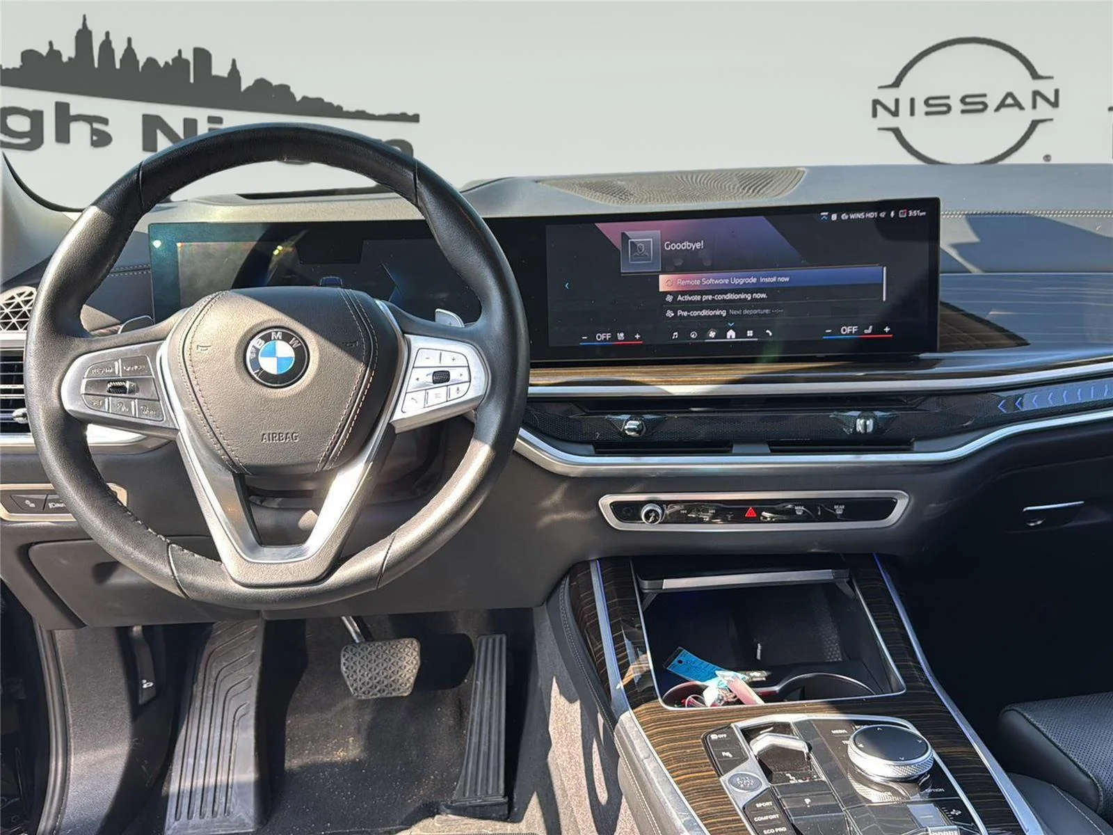 2025 BMW X7 40i - Photo 25